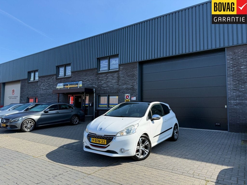 Peugeot 208 1.6 THP GTi | 2E EIGENAAR | 12MND GARANTIE | PAN, Voorwielaandrijving, Euro 5, Gebruikt, Zwart
