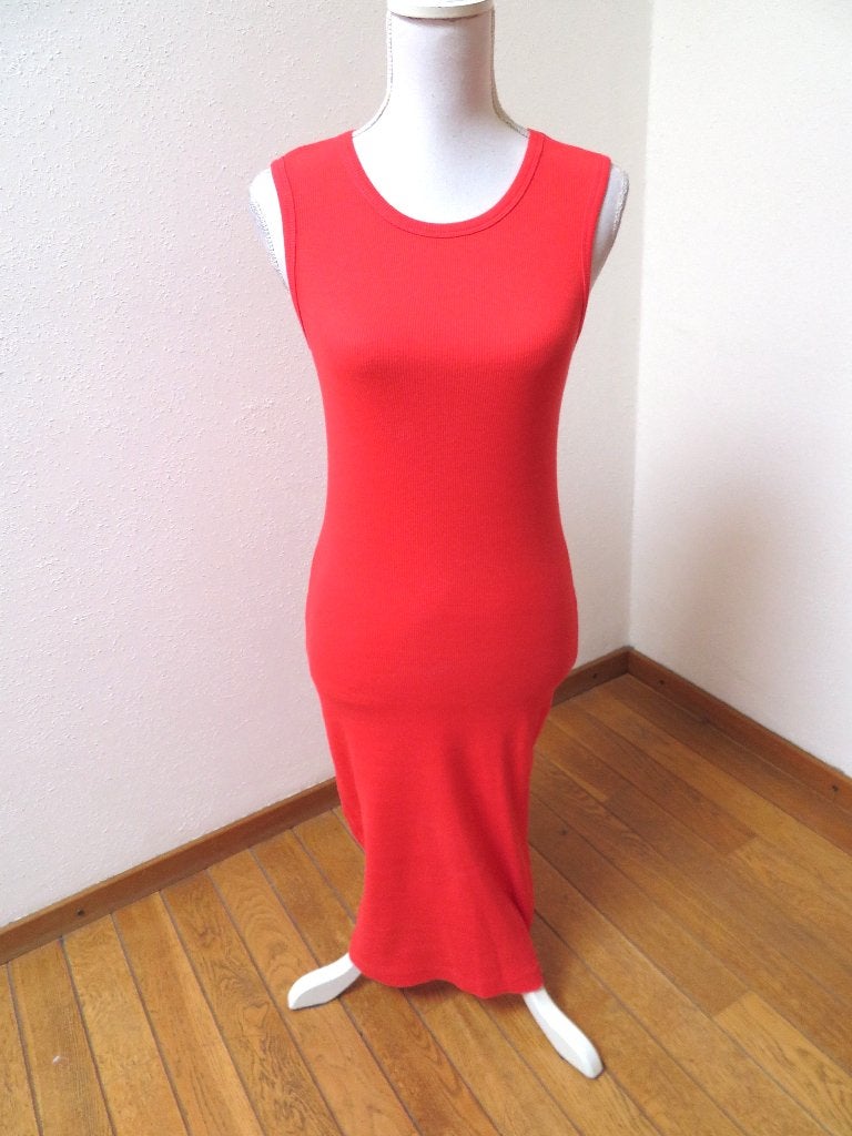 V63 ANYTIME nieuwe lange skinny jurk koraal rood M = 36, Kleding | Dames, Jurken, Anytime, Nieuw, Ophalen of Verzenden, Maat 36 (S)