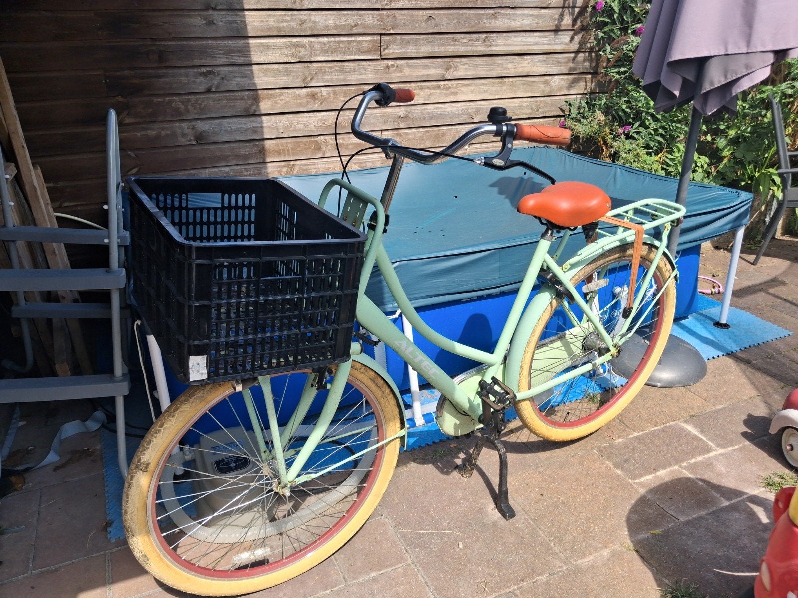 Mintgroene damesfiets met voordrager en versnellingen, Terugtraprem, Versnellingen, Ophalen, Overige merken