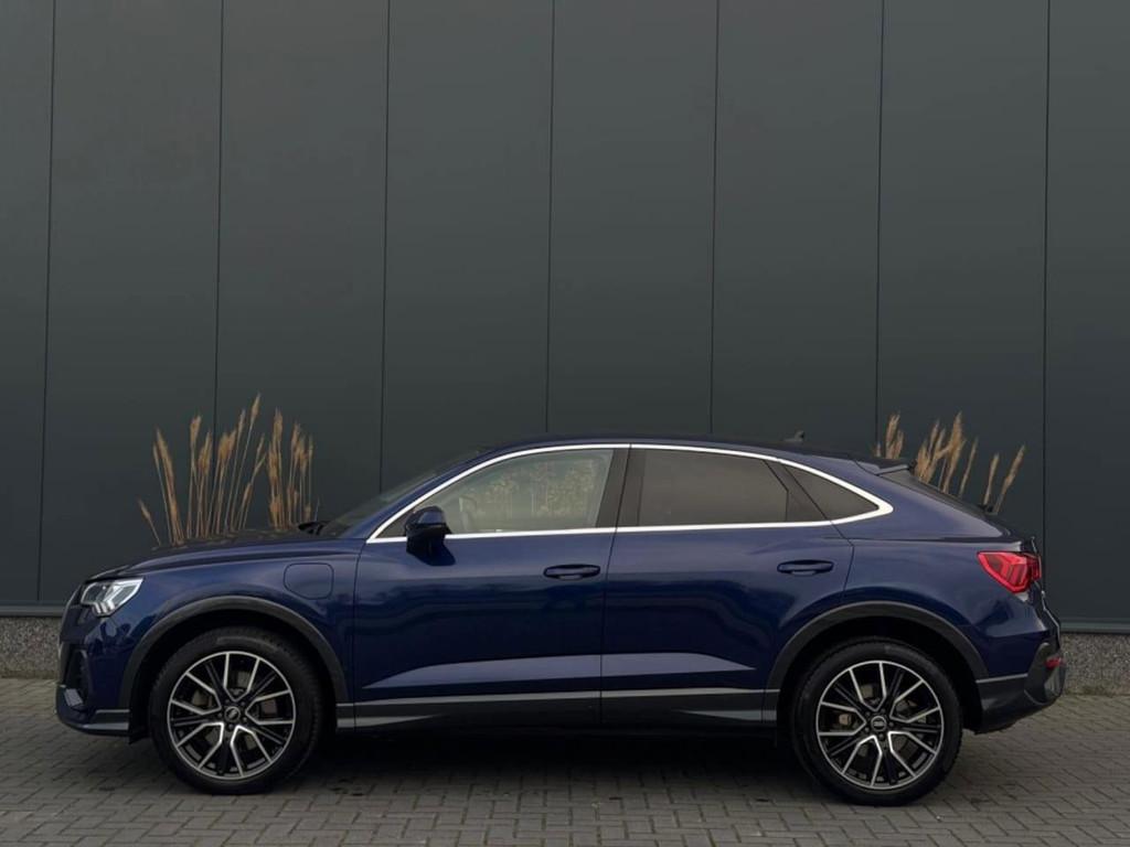 Audi Q3 Sportback 45 TFSI e S Edition m22 NAVI CLIMATE LED 3, Auto's, Automaat, Gebruikt, 4 cilinders, Blauw