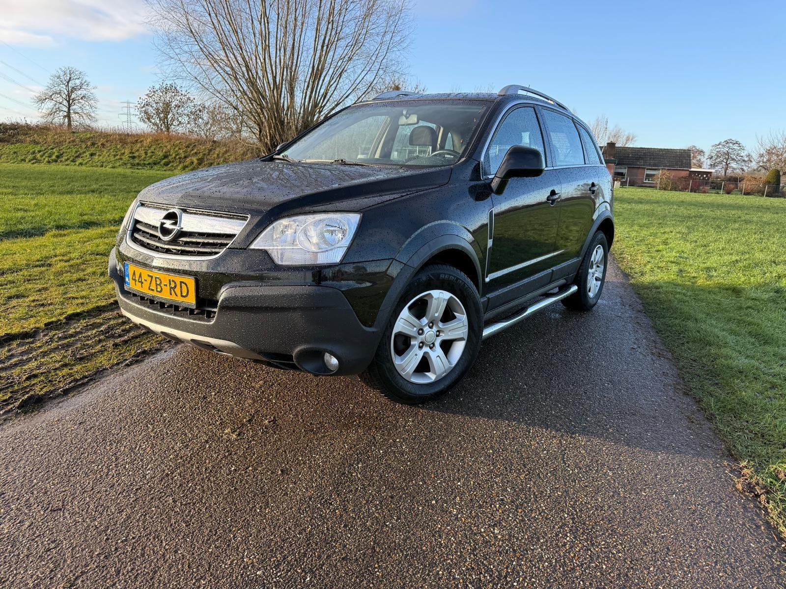 Opel Antara 2.4 16V 2007 Zwart 4x4 nw apk fiestendrager !!!, Auto's, 4 cilinders, Zwart, Bedrijf, Handgeschakeld