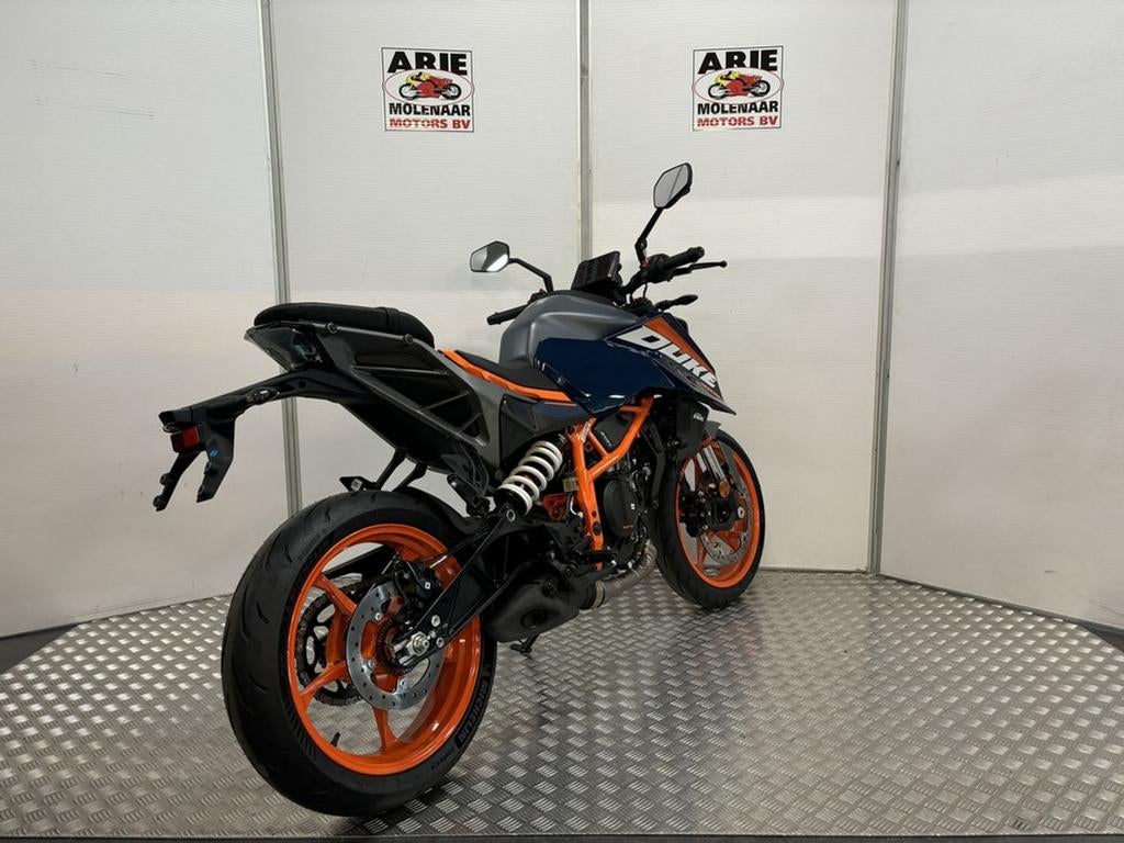 KTM 390 Duke ABS (bj 2025), 2 cilinders, KTM, Bedrijf, Onbekend
