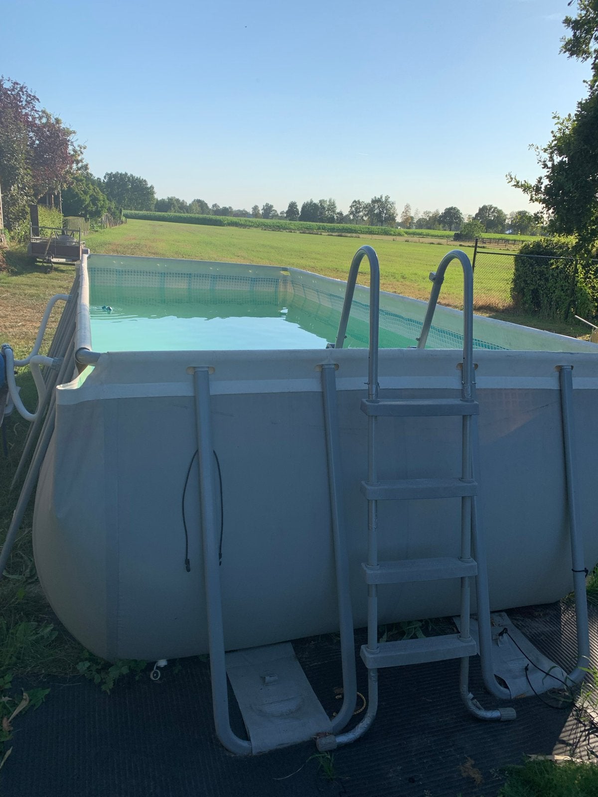 Intex opzetzwembad met zandfilterpomp en trap, Gebruikt, 200 tot 300 cm, Rechthoekig, Ophalen
