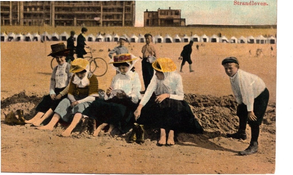 Oude Ansichtkaart Scheveningen Strandleven Gelopen 1919, Ophalen of Verzenden, Voor 1920, Gelopen
