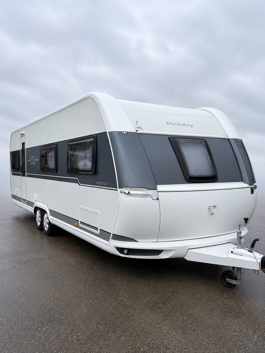 Hobby Prestige 720 (2020) | Stapelbed | Schade | Nederlands, Caravans en Kamperen, Rondzit, Hobby, Particulier, Luifel