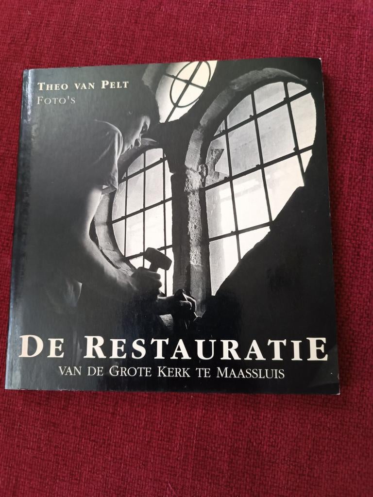 Theo van Pelt De restauratie Grote kerk Maassluis, Ophalen of Verzenden, Gelezen, Overige onderwerpen, Theo van Pelt