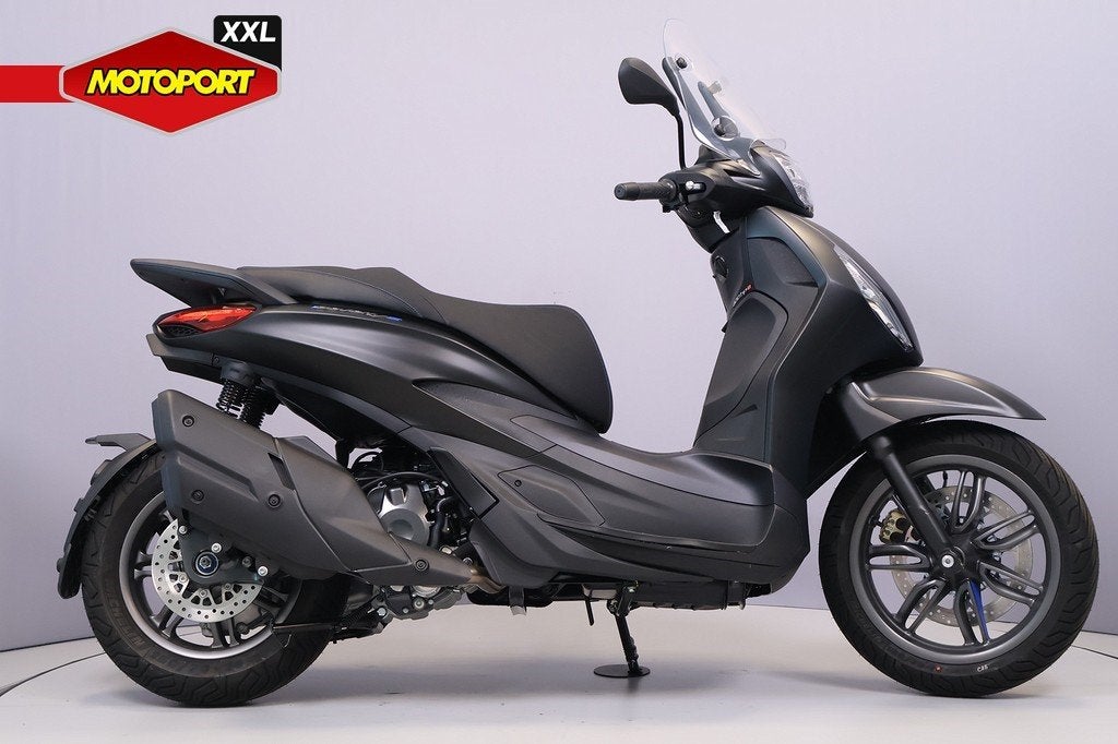 Piaggio BEVERLY 400 S (bj 2026), Motoren, Motoren | Piaggio, Scooter, Bedrijf, Piaggio Vespa B.V., Minervum 7272
4817 ZM  Breda, NL