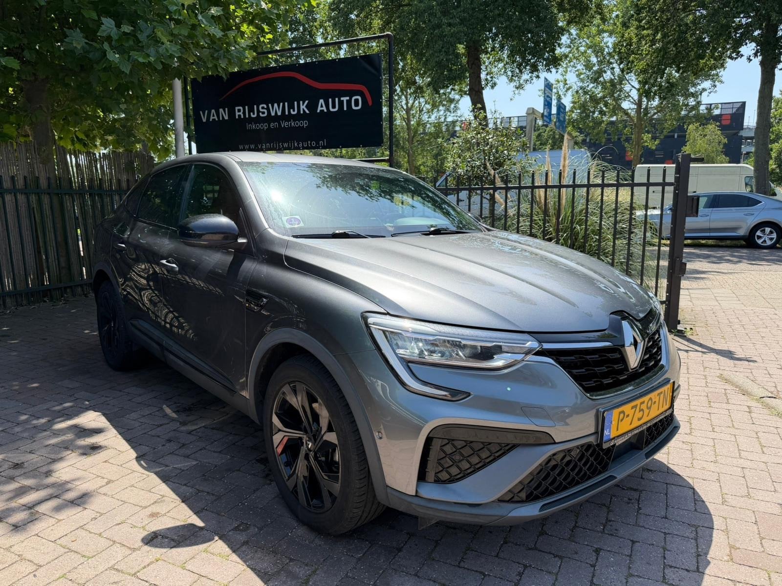 Renault Arkana 1.6 E-Tech Hybrid 145 R.S. Line 13390NETTO Ca, Auto's, Gebruikt, Euro 6, 4 cilinders, 23 km/l