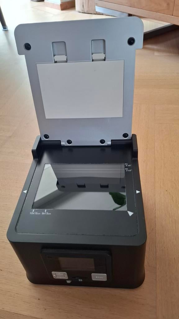 Reflecta imagebox scanner LCD9, in nieuwstaat., Ophalen of Verzenden, Zo goed als nieuw