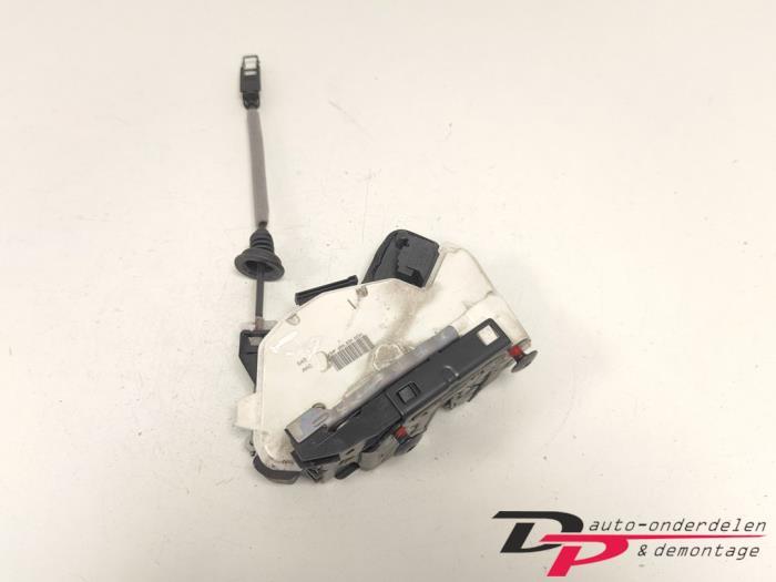 Deurslot Mechaniek 4Deurs links-achter van een Volkswagen Po, Gebruikt, -, Volkswagen, -