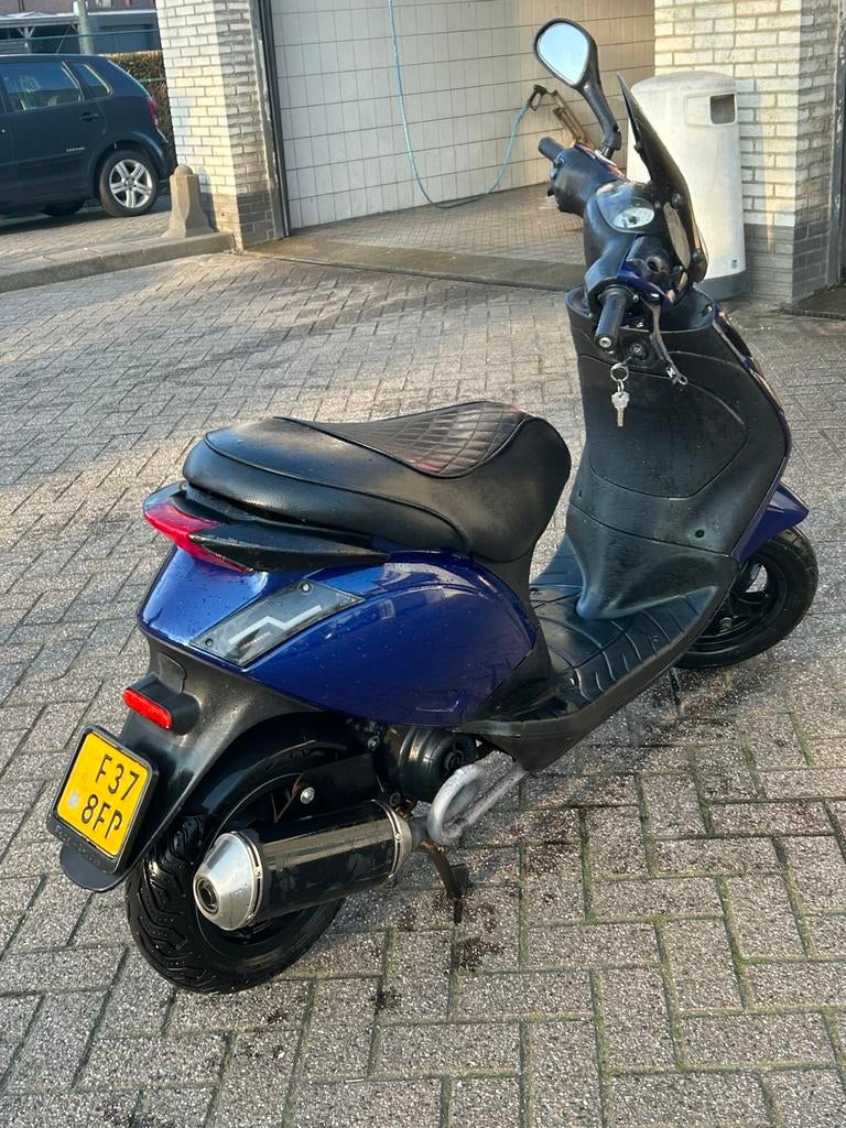 Zip 80cc malossi, Ophalen, Zo goed als nieuw, Benzine, Zip