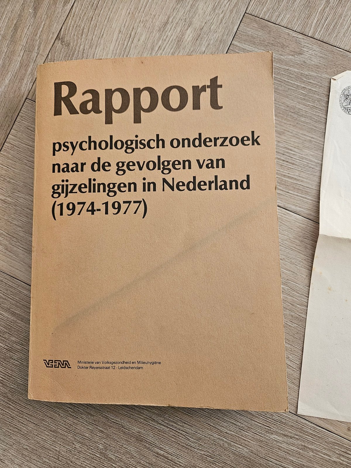 Rapport molukse Gijzelingen jaren '70 i, Ophalen of Verzenden, Gelezen