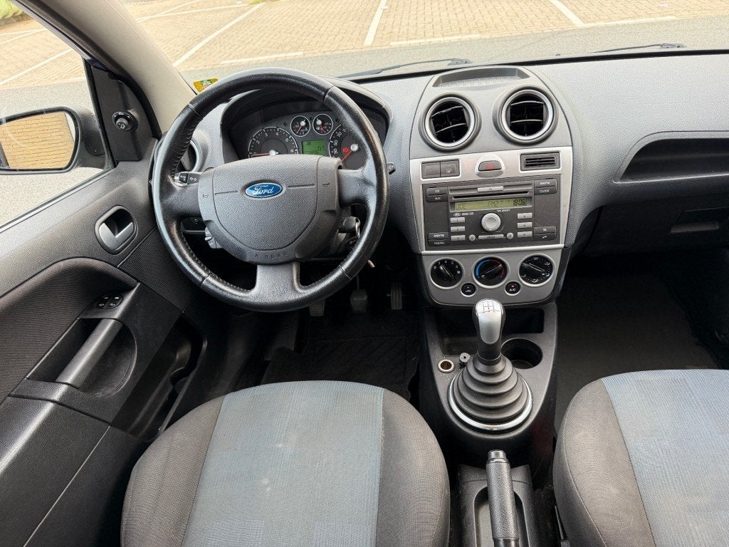 Ford FIESTA 1.4-16V Crossroad AIRCO LMV PDC NETTE AUTO NAP A, Auto's, 15 km/l, 4 cilinders, Blauw, Origineel Nederlands