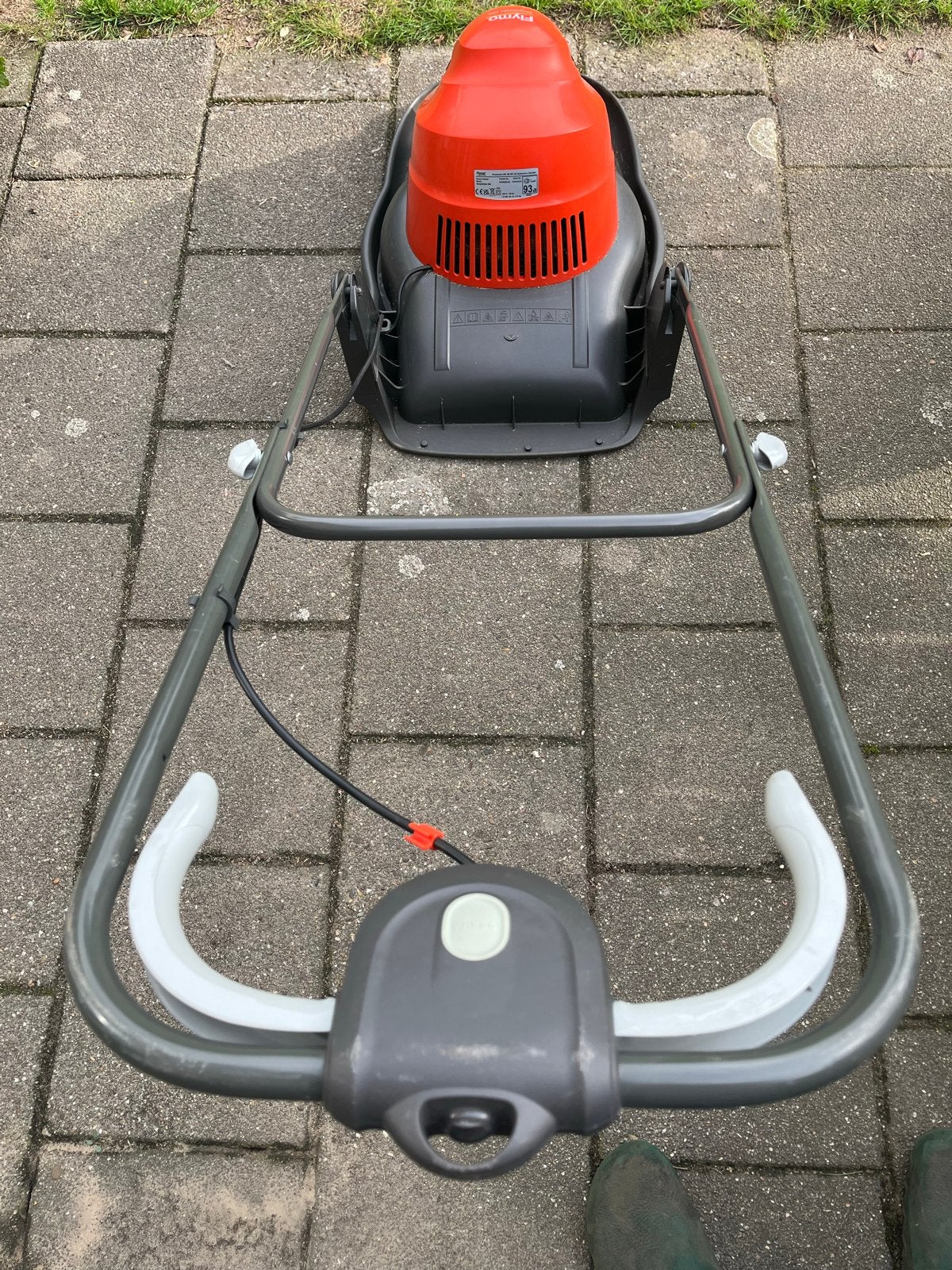 Flymo SimpliGlide 360 Zweefmaaier - Elektrisch, Gebruikt, Elektrische grasmaaier, Ophalen of Verzenden, 30 t/m 39 cm