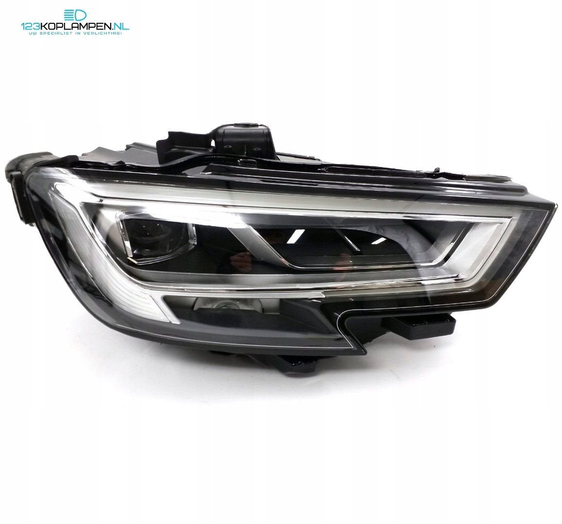 Audi A3 S3 RS3 8V Facelift Full LED Koplamp Rechts 8V0941034, Gebruikt, -, Verzenden, -