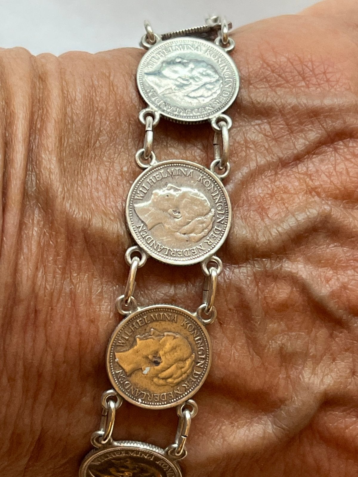 Antieke Zilveren Dubbeltjes Armband met Veiligheidssluiting, Verzenden, Zo goed als nieuw, Zilver, Zilver