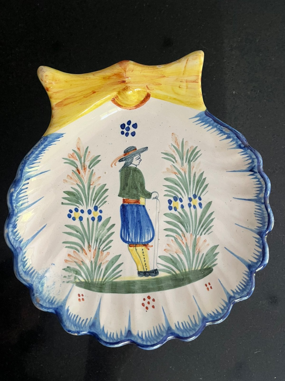 Prachtige Vintage Henriot Quimper FR Aardewerk Schelp schaal, Antiek en Kunst, Ophalen of Verzenden