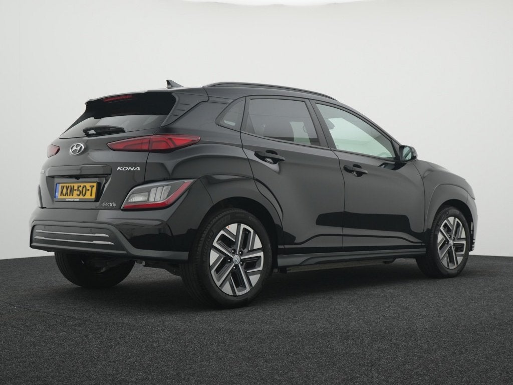 Hyundai KONA EV Comfort 64 kWh | Adaptief | Camera | Stoelve, 12 maanden, Gebruikt, Zwart, Zwart