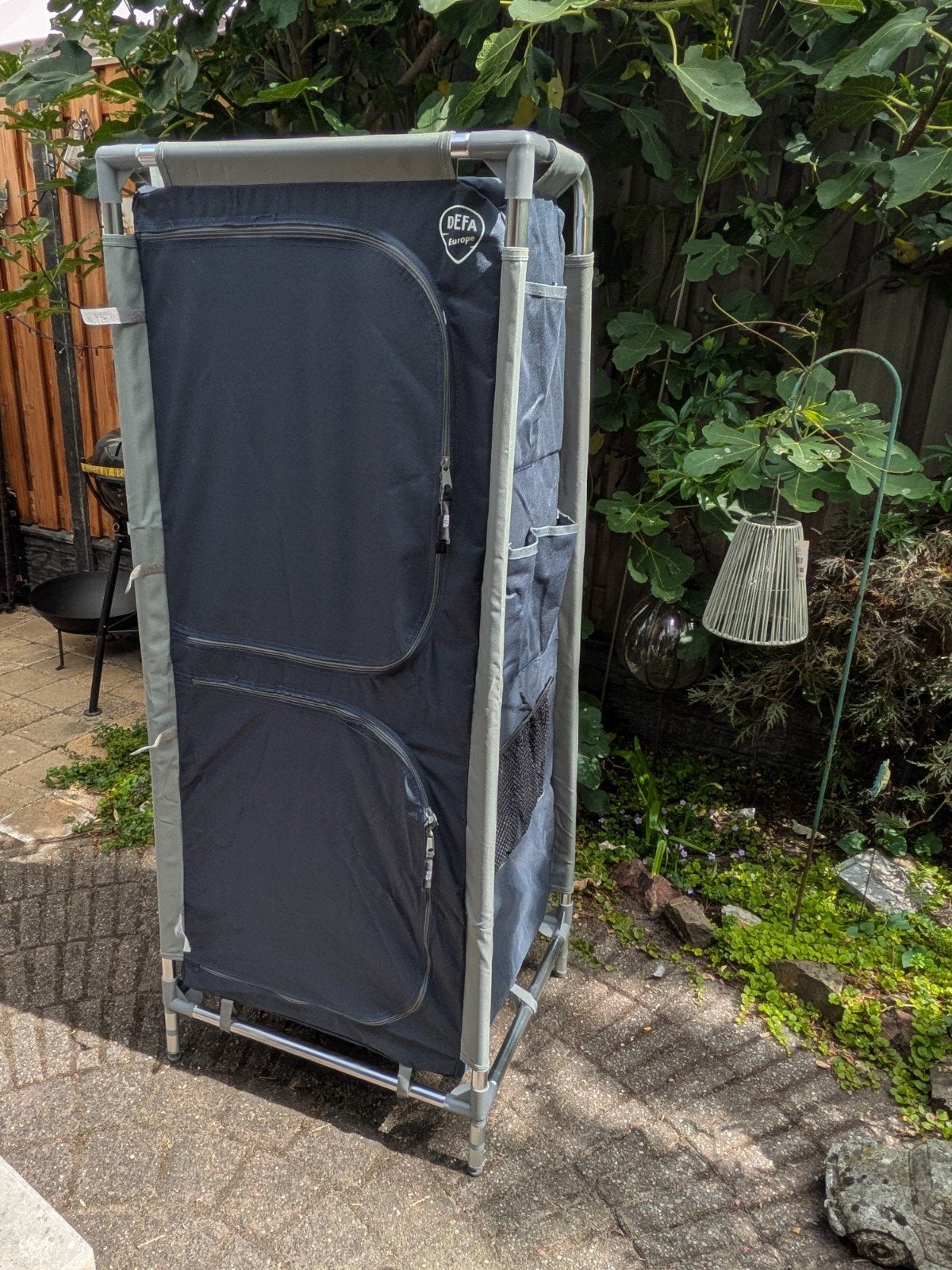 DEFA Campingkast voortentkast 150cm hoog 57 breed 30/62diep, Ophalen, Zo goed als nieuw