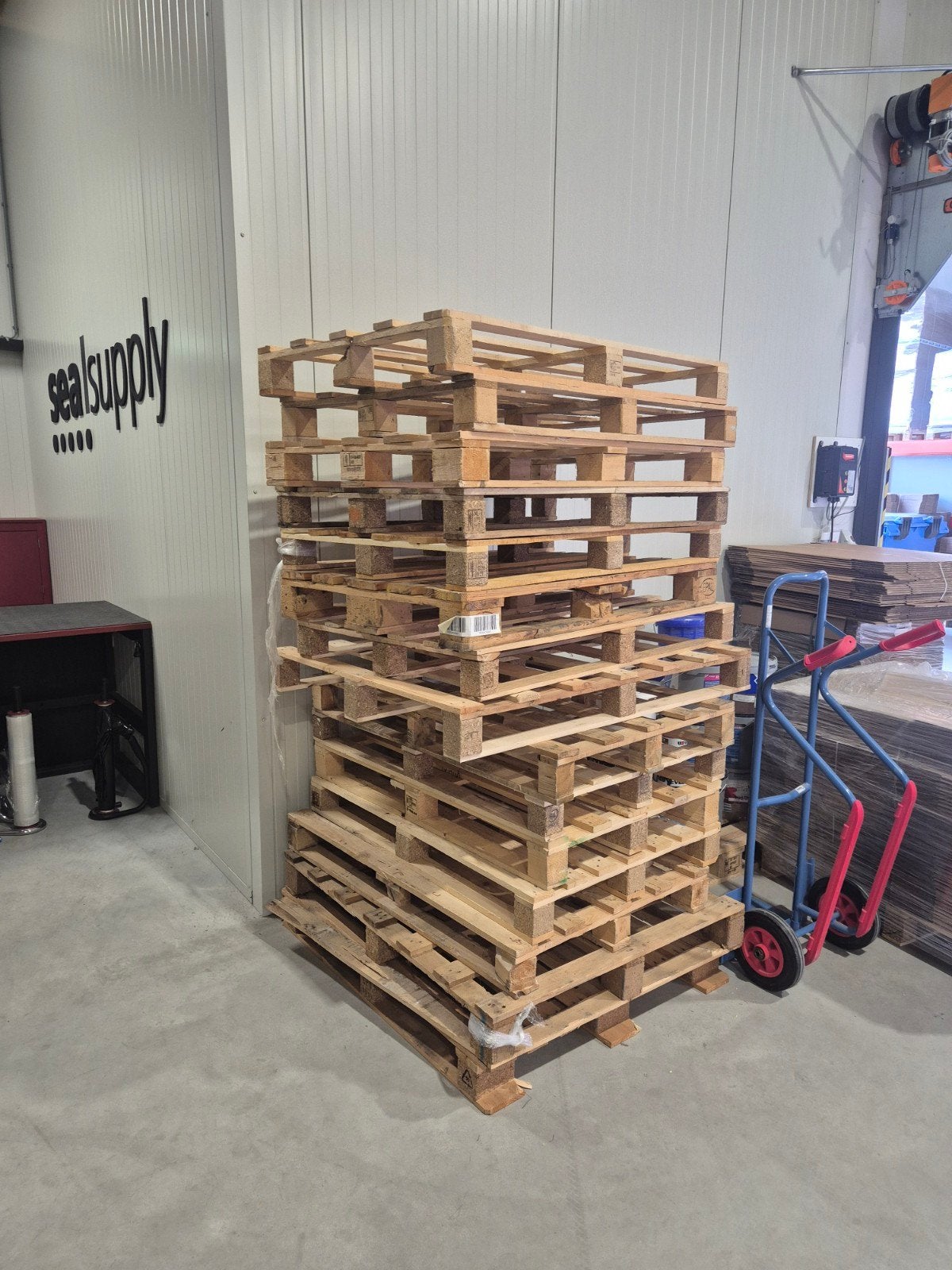 Gratis pallets ophalen in hattemerbroek, Tuin en Terras, Haardhout, Minder dan 3 m³, Ophalen of Verzenden