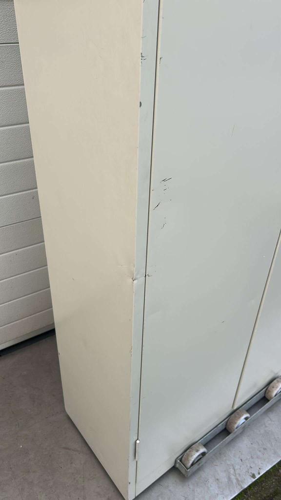 Werkplaats /schappen kast, Ophalen, Gebruikt, -, -