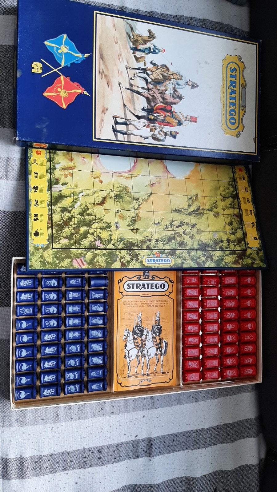 Stratego compleet en netjes, Hobby en Vrije tijd, Gezelschapsspellen | Bordspellen, Ophalen, Zo goed als nieuw
