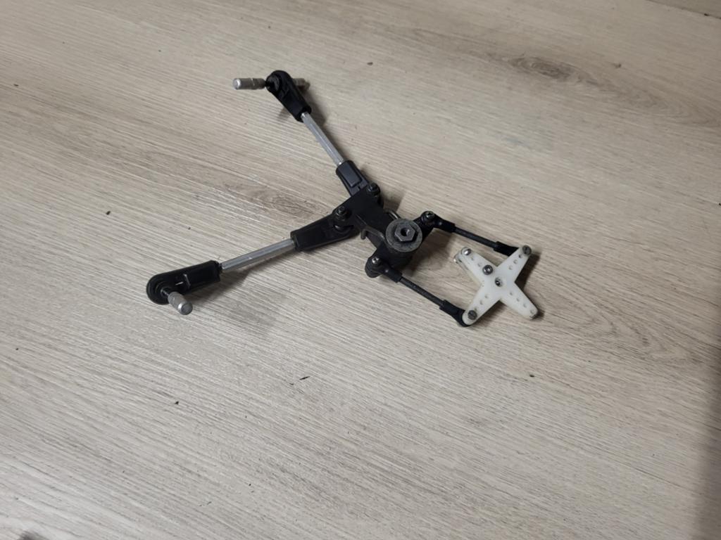 Fg stuur inrichting, Hobby en Vrije tijd, Benzine, Ophalen of Verzenden, Zo goed als nieuw, Onderdeel