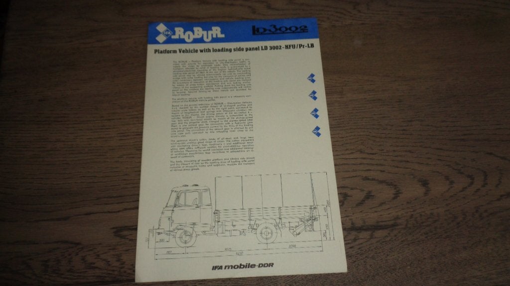 ZEER ZELDZAMW DDR Folder ROBUR LD 3002, Verzenden, Nieuw, Overige merken