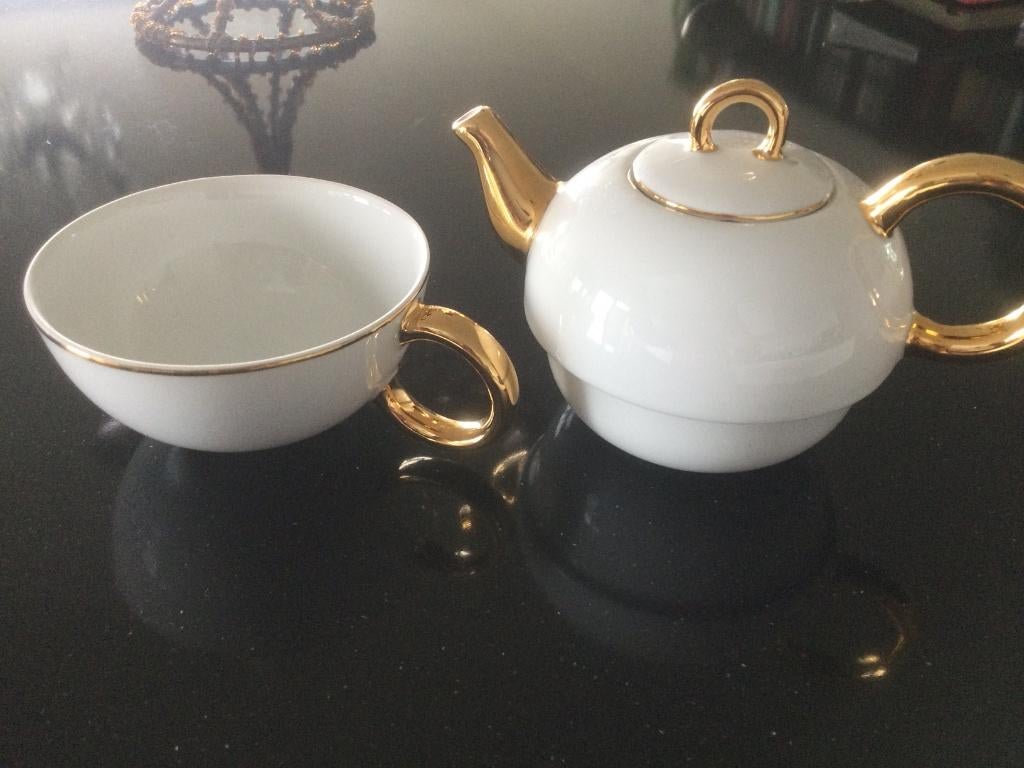 Porselein Chinees theepotje met kopje en bladgoud, Ophalen