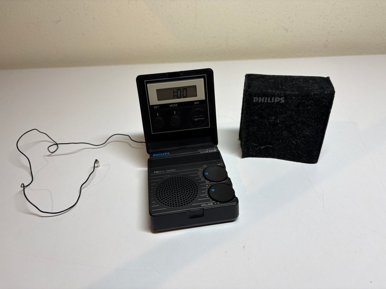 Philips Compass Clock Radio - Draagbare FM/AM Radio, Audio, Tv en Foto, Ophalen of Verzenden, Gebruikt, Radio