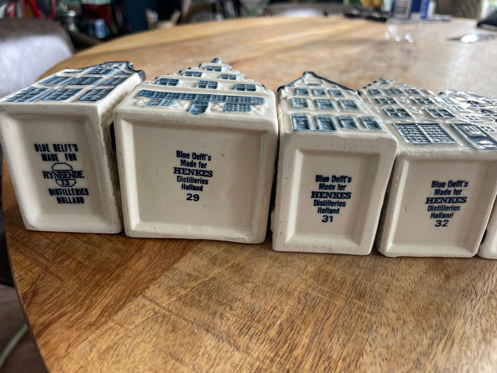 Set van 8 KLM huisjes - Blue Delft's Made for Henkes/RynBend, Ophalen of Verzenden, Zo goed als nieuw