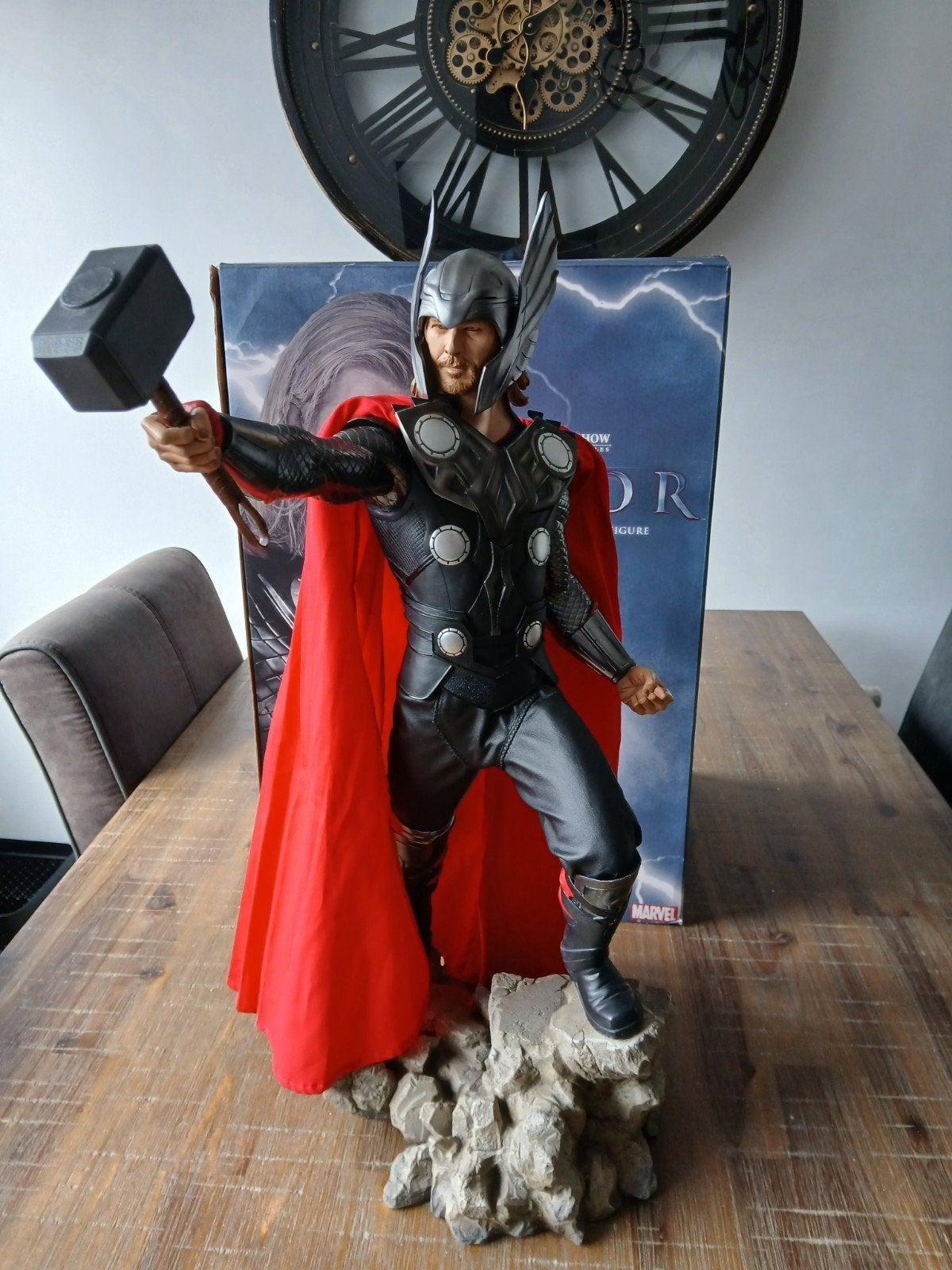 Sideshow Marvel Thor Premium Format Statue, Ophalen of Verzenden, Zo goed als nieuw, Film, Beeldje, Replica of Model