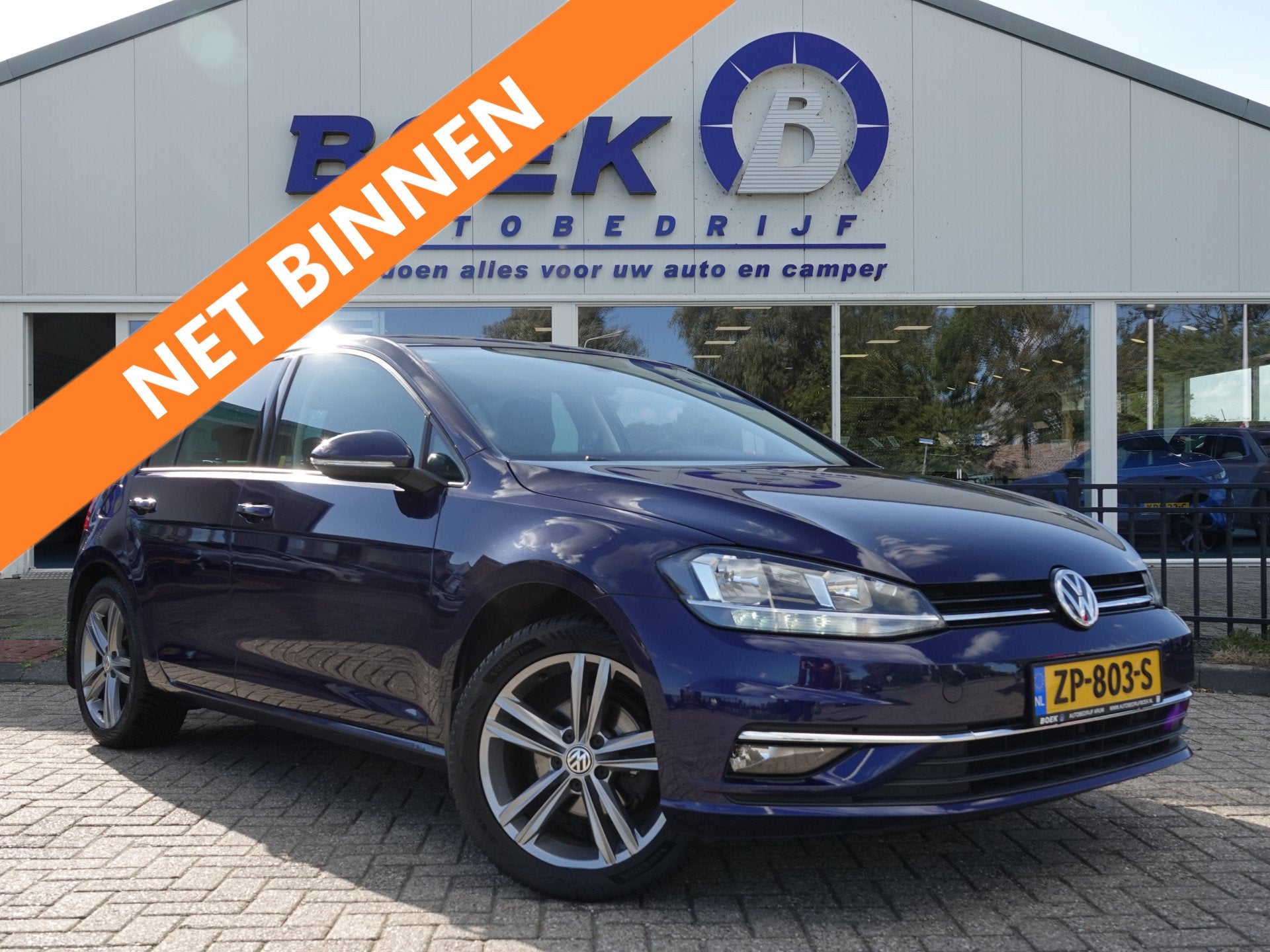 Volkswagen Golf 1.0 TSI Comfortline TREKH. | NAVI | ADAPT. C, Voorwielaandrijving, Stof, Euro 6, Blauw