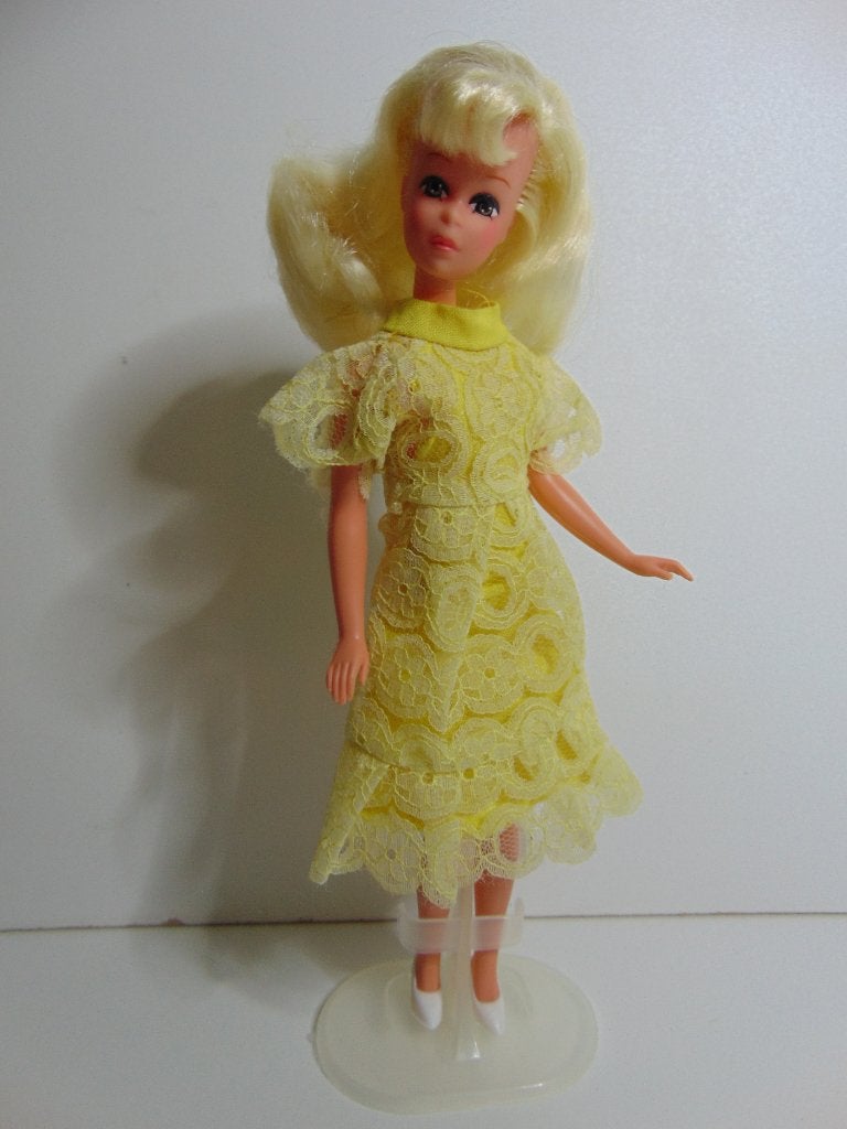 Peggy Von Plasty Barbie pop zusje van Petra, Ophalen of Verzenden, Gebruikt, Pop