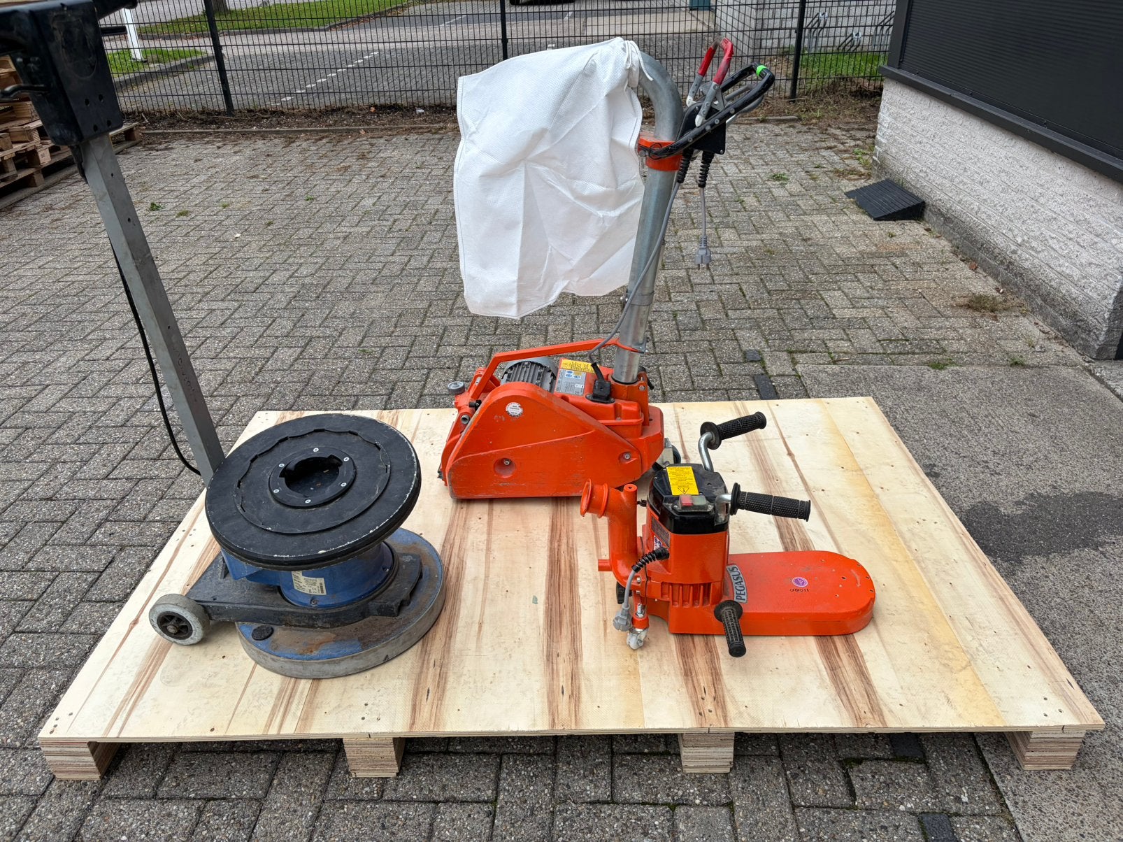 Numatic 1515 boenmachine, Ophalen, Gebruikt, Schrobmachine, Onbekend