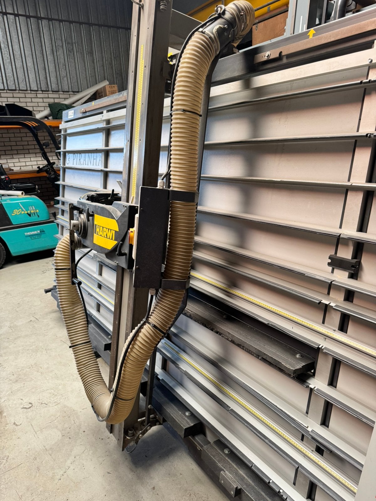 Platenzaag, Wandzaag, Harwi giraffe 1550, Doe-het-zelf en Verbouw, Ophalen of Verzenden, 1200 watt of meer, Overige typen, 70 mm of meer