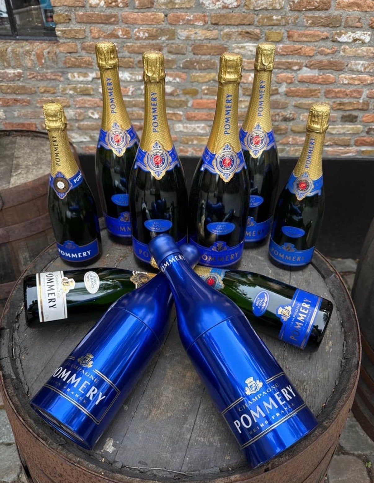 Pommery champagne DUMMY flessen ter decoratie, Gebruikt, Blauw, Overige stijlen, Ophalen of Verzenden