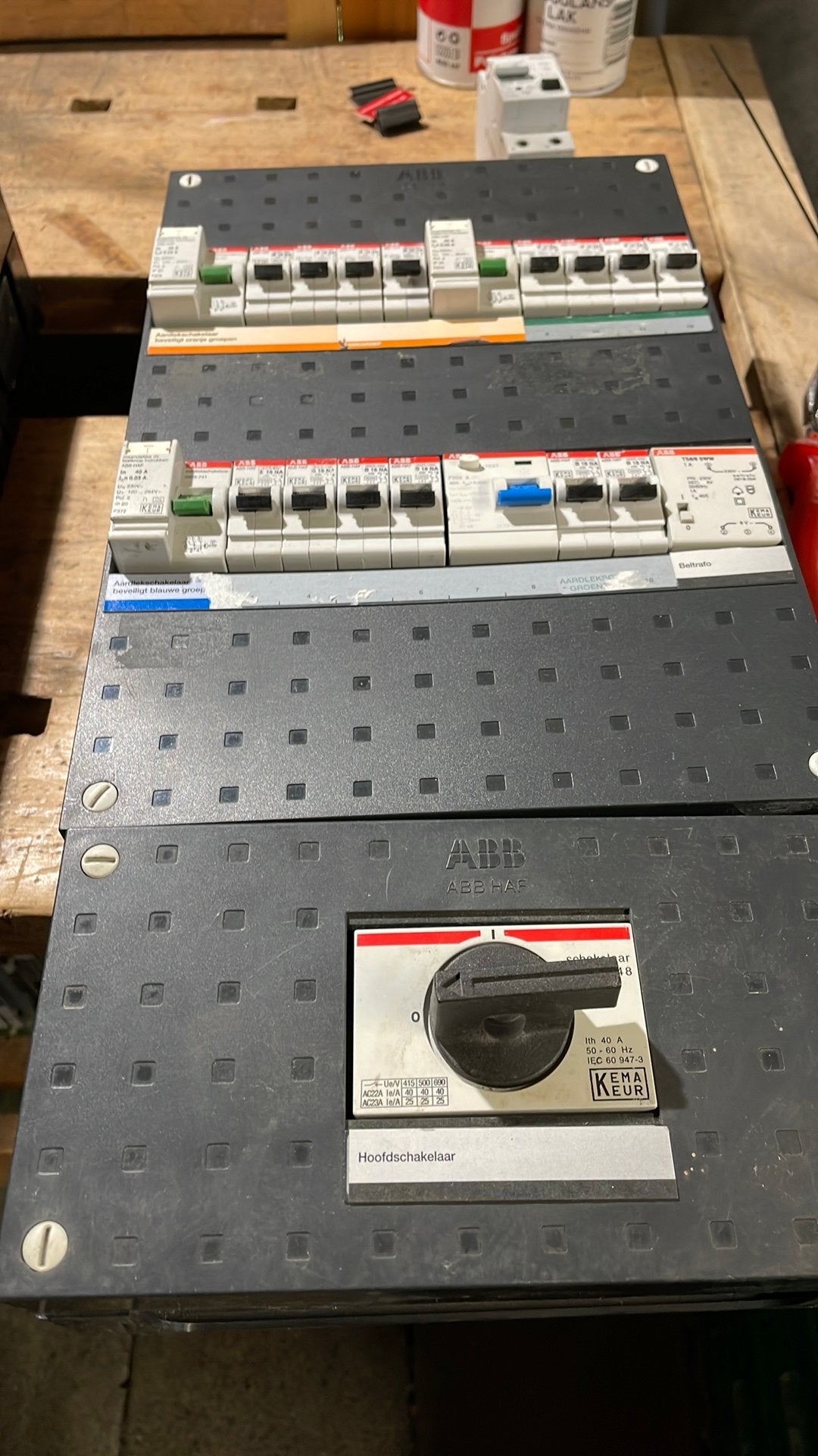 Tekoop, ABB verdeler meterkast 14 eindgroepen B16, Doe-het-zelf en Verbouw, Elektra en Kabels, Ophalen of Verzenden, Gebruikt