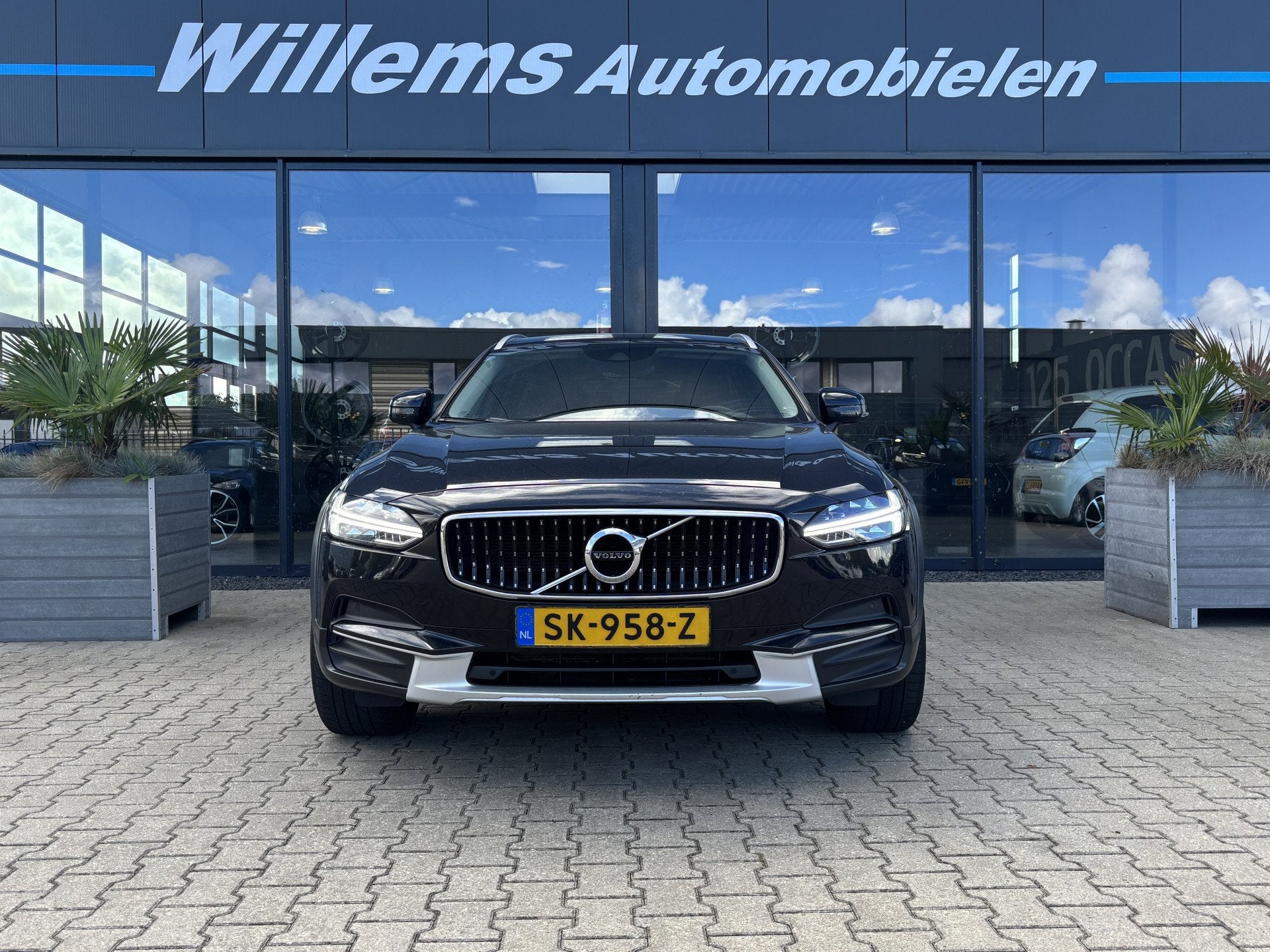 Volvo V90 Cross Country 2.0 T5 90th Anniversary Edition Came, Auto's, Automaat, Automatische klimaatregeling, 4 cilinders, Zwart
