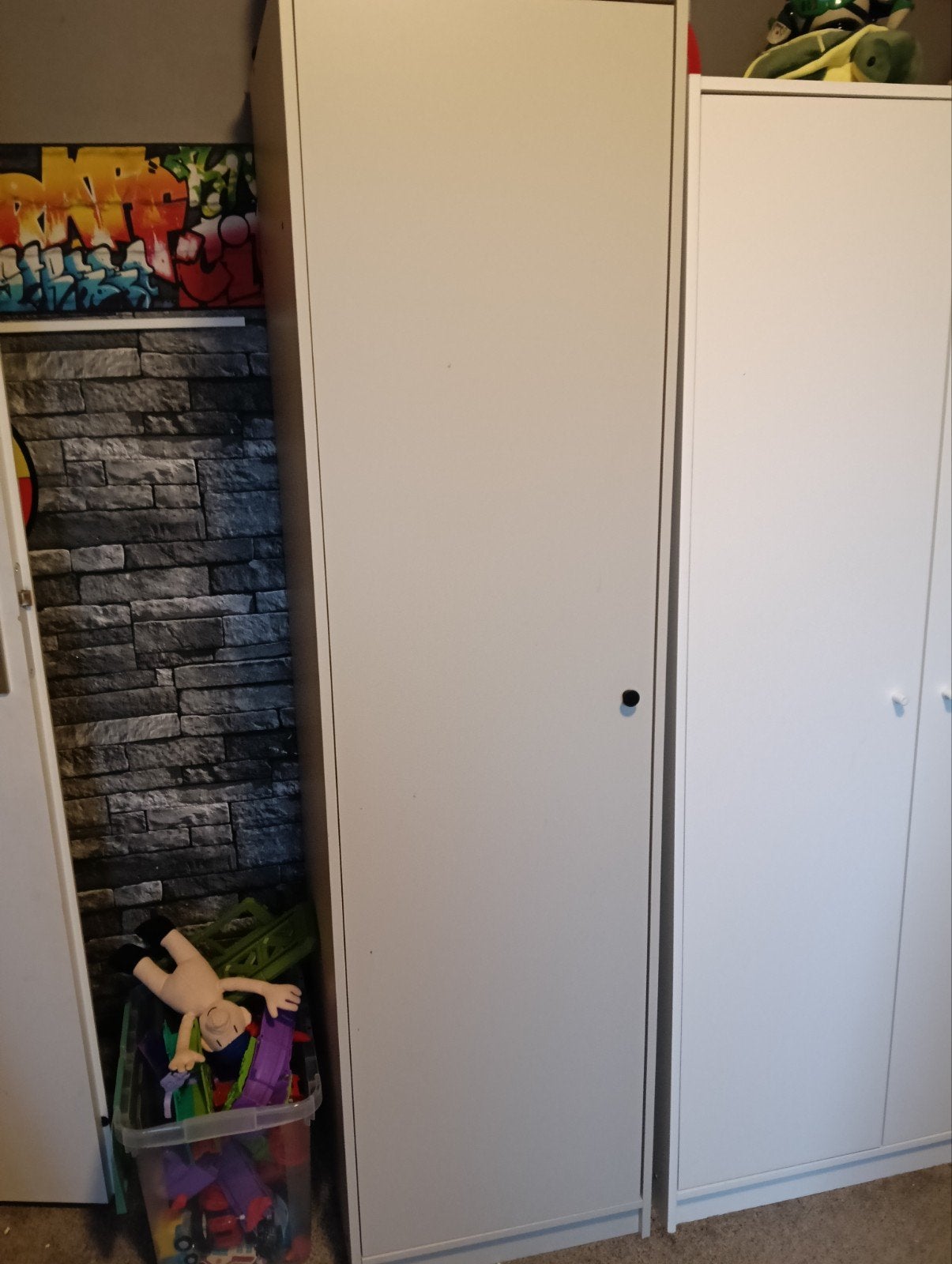 IKEA GURSKEN Kledingkast - Lichtbeige, Zo goed als nieuw, Ophalen, Overige materialen, Modern, functioneel, minimalistisch, Zo goed als nieuw