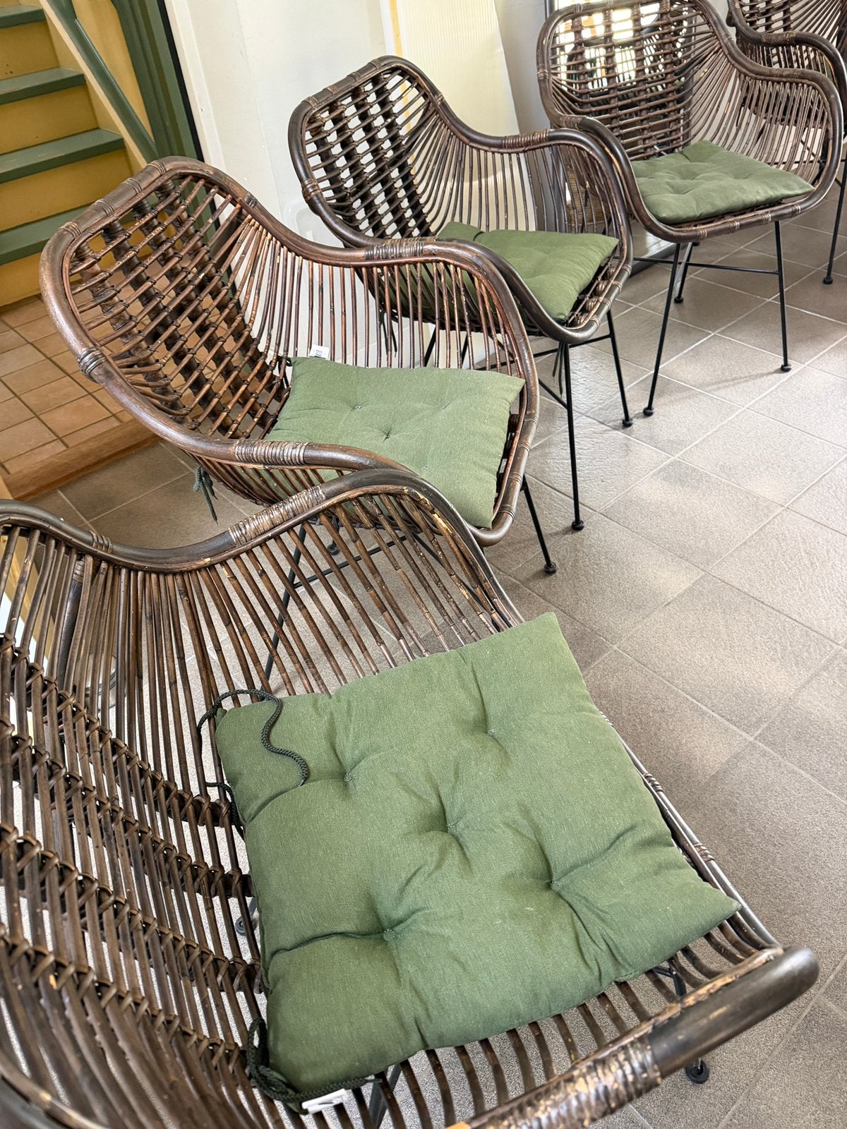 6 mooie rotan rieten stoelen incl kussen, Ophalen, Zo goed als nieuw, Rotan