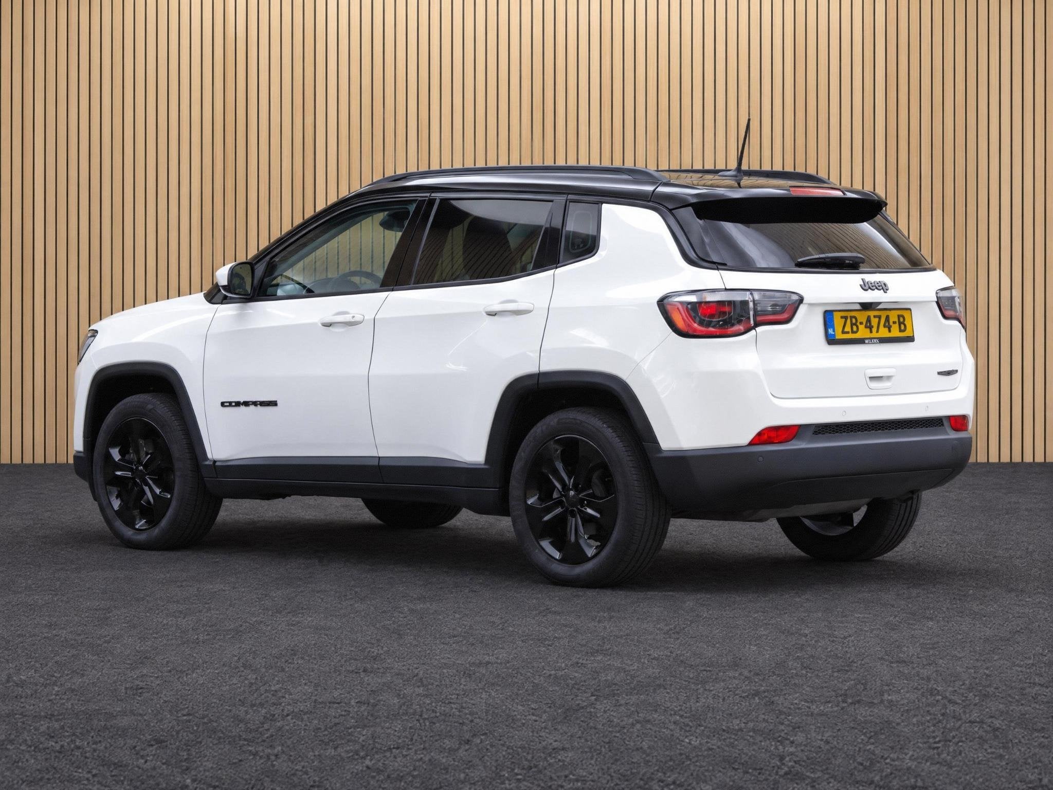 Jeep Compass 1.4 MultiAir Night Eagle | Navi / Camera / Clim, Auto's, Voorwielaandrijving, 12 maanden, 450 kg, Gebruikt