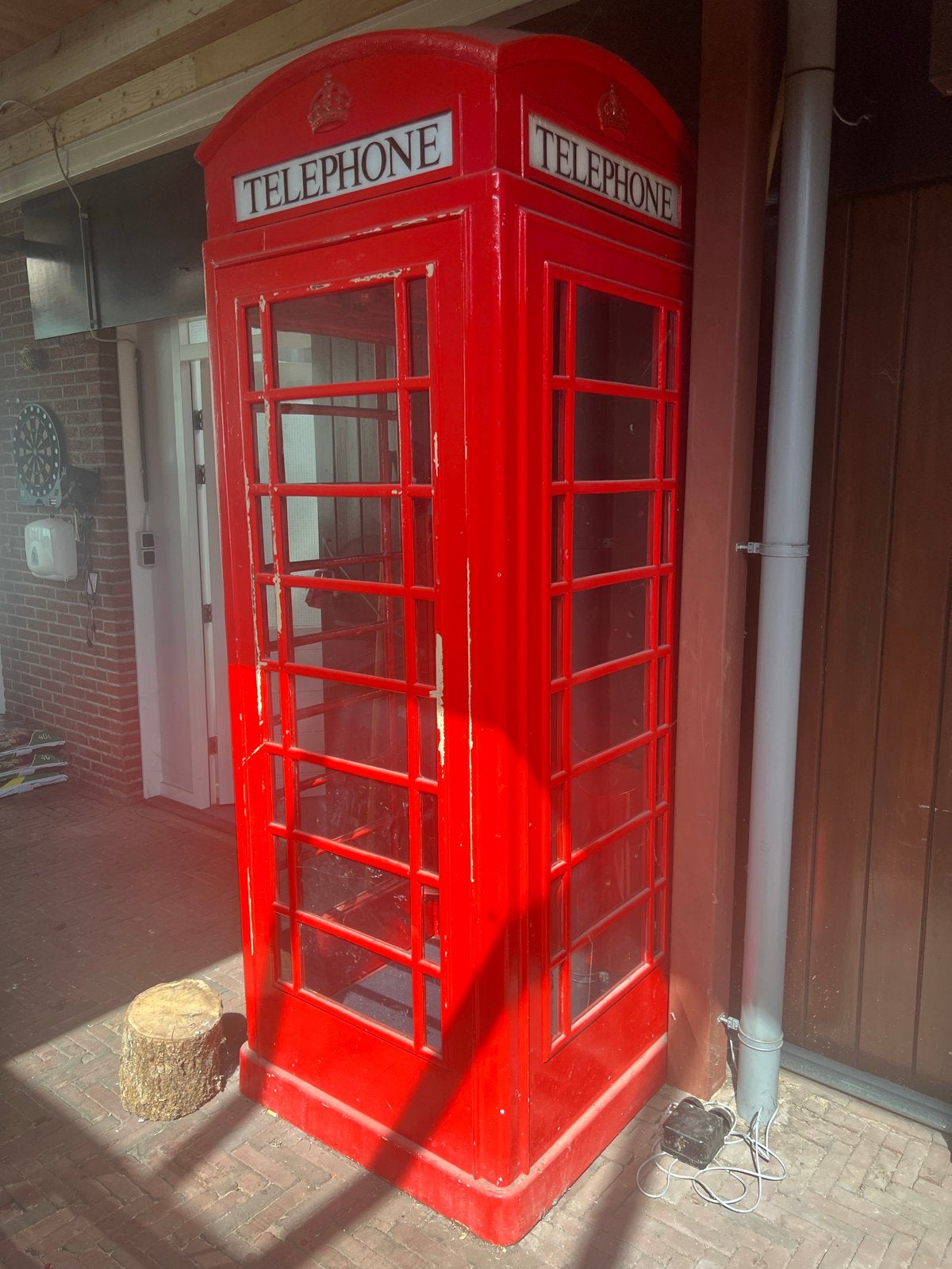 Originele Britse telefooncel met werkende telefoon, Ophalen