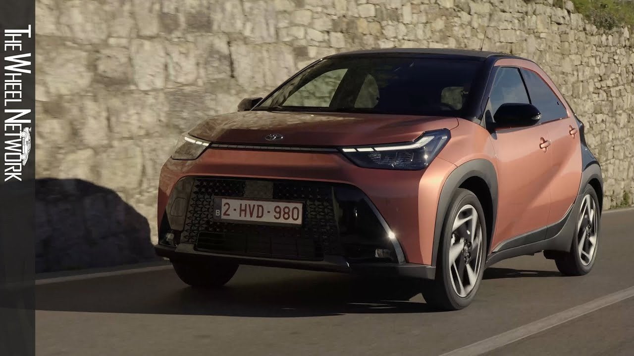 GEZOCHT Schaalmodel Toyota Aygo X Cross 2026 Cinnamon, Ophalen