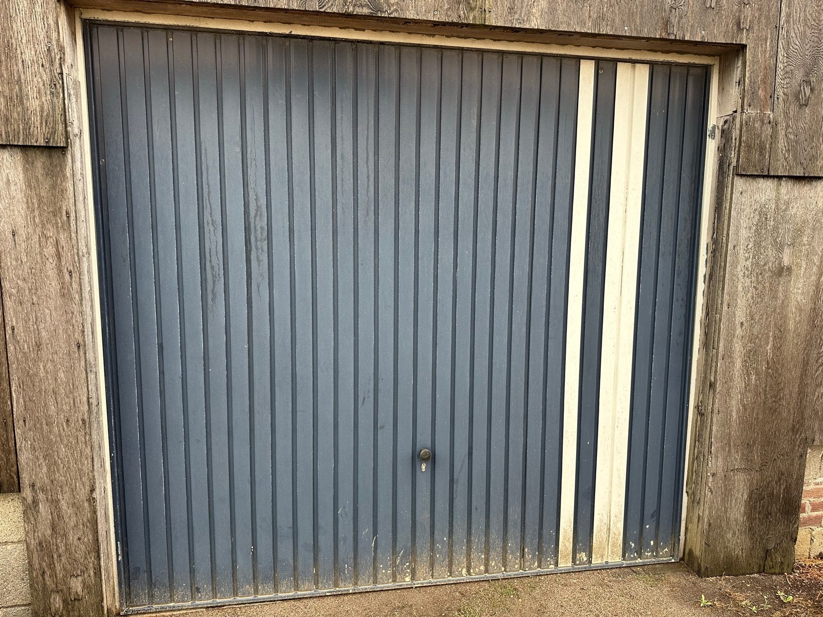 Gebruikte Garagedeur met Motor - blauw/Wit, Ophalen, Gebruikt, Garagedeur, Metaal