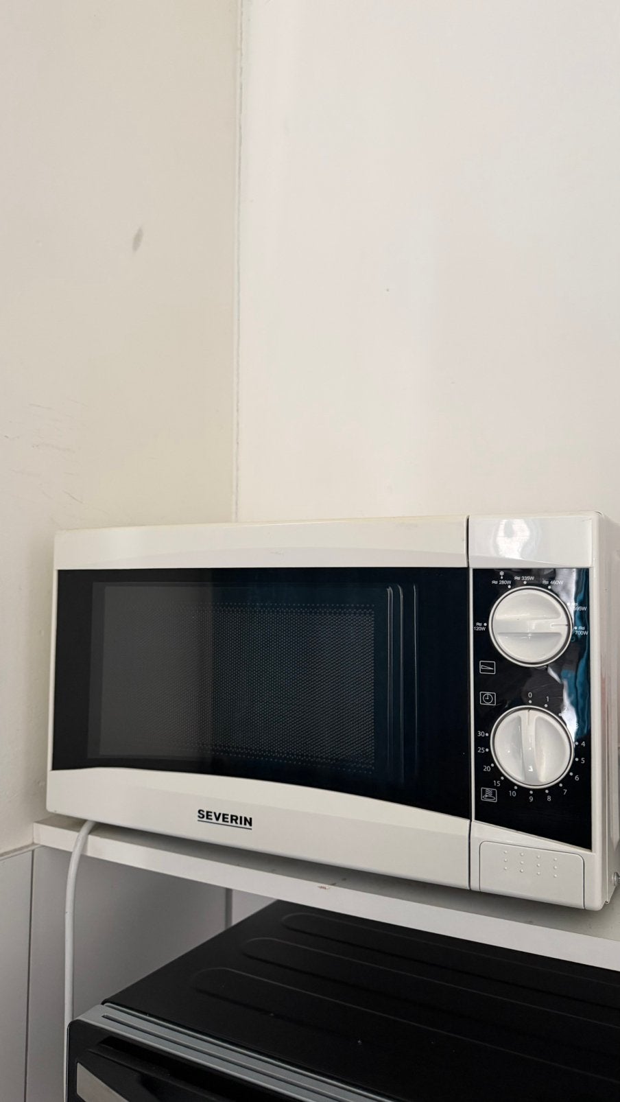 Severin magnetron 700W, Witgoed en Apparatuur, Ophalen, Gebruikt, Magnetron, Draaiplateau