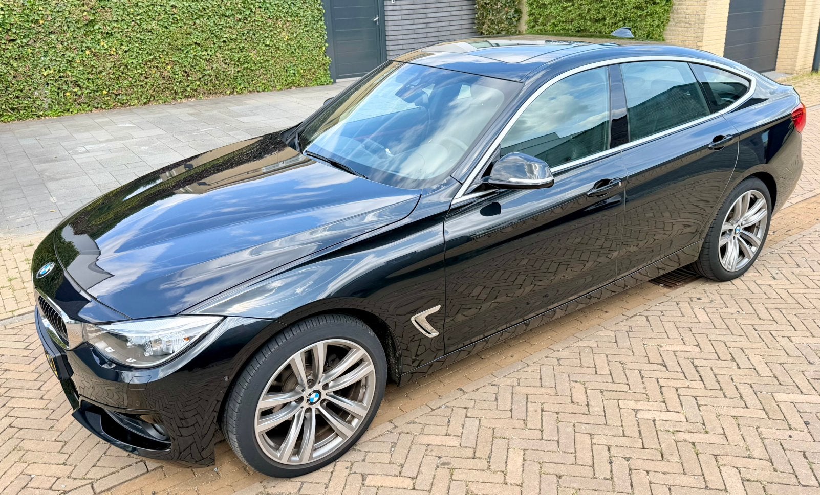 BMW 3-Serie GT 320I Aut8 2014 Zwart, Auto's, BMW, Achterwielaandrijving, Zwart, 4 cilinders, 1535 kg