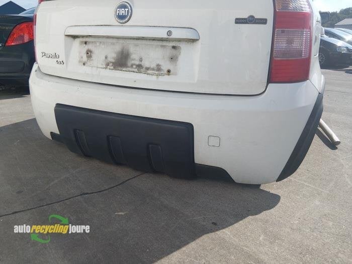 Achterbumper van een Fiat Panda, Gebruikt, -, -, Bumper