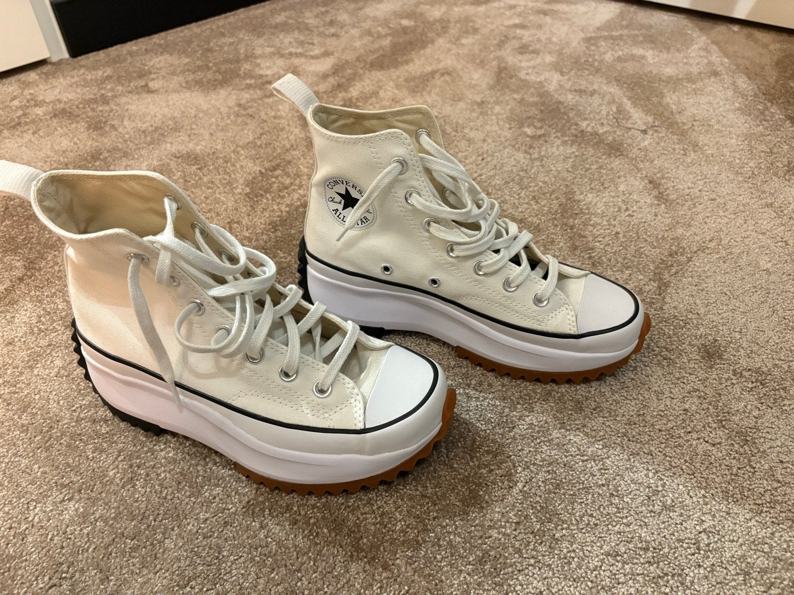 Converse Run Star Hike Platform Sneakers - Crème, Ophalen of Verzenden, Zo goed als nieuw, Overige kleuren, Sneakers of Gympen