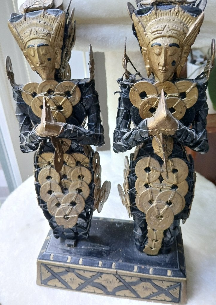Balinees beeld van Dewi Sri, Antiek en Kunst, Ophalen, Houtsnijwerk, 20 - 50 cm, Hout